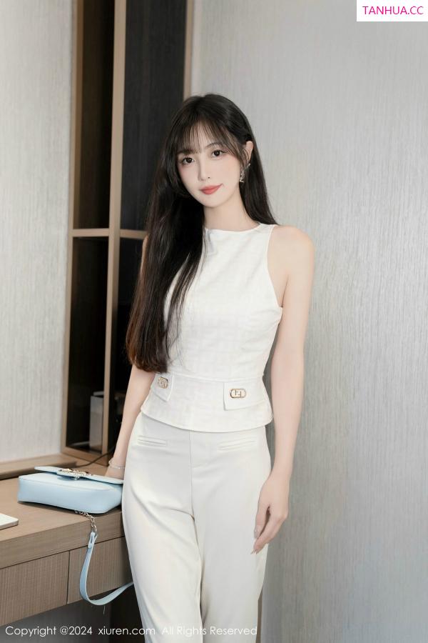 林星阑  [XiuRen]高清写真图 2024.11.29 No.9528 林星阑 美腿丝袜第29张图片